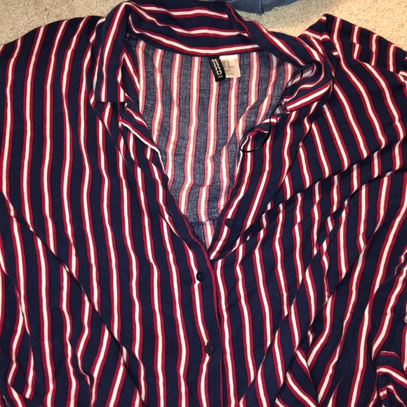 Button down stripped three quarter sleeve - Picture 1 of 3